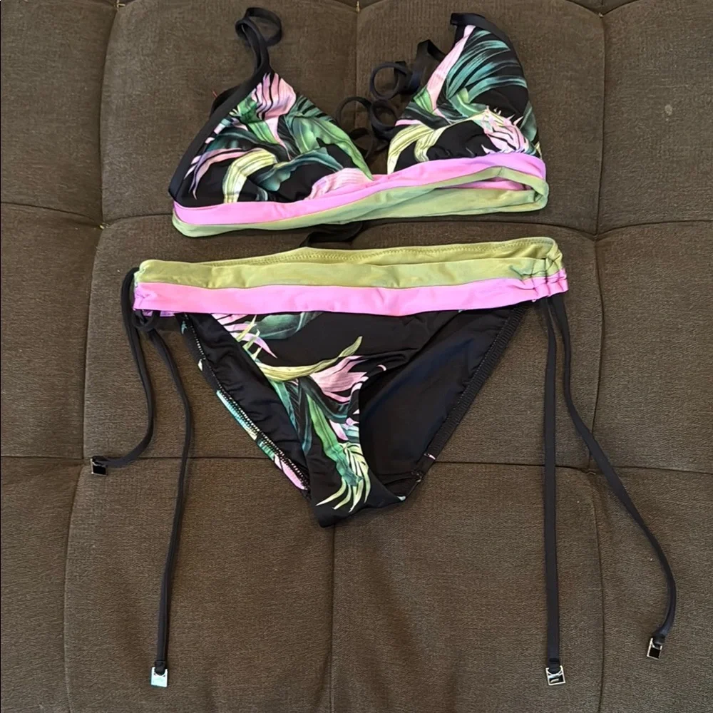 Tropical Print Bikini Set - Picture 1 of 5